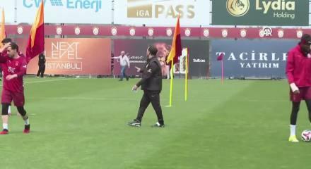 Aslanda Osimhen sevinci! Galatasaray kamp kadrosunu a&ccedil;ıkladı