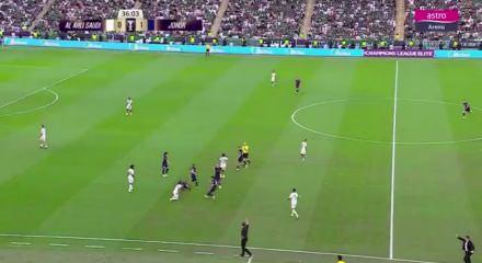 Asya Şampiyonlar Ligi'nde korkutan anlar! Y&uuml;z&uuml;ne tekme gelen Jairo bilincini kaybetti