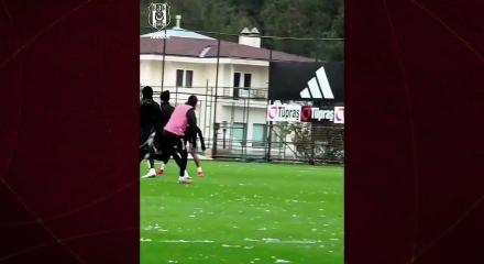 Beşiktaş, Cengiz &Uuml;nder i&ccedil;in Fenerbah&ccedil;e g&ouml;r&uuml;şmelere başlıyor