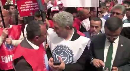 Eğitim sendikalarının taşın altına ellerini koymayıp g&uuml;le oynaya g&ouml;steri yapması tepki &ccedil;ekti