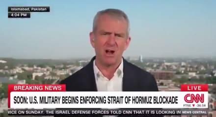 CNN International Muhabiri Pakistan'da masanın nasıl devrildiğini anlattı: 160 farklı teklif sunuldu