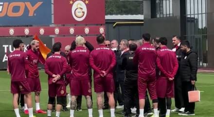 Galatasaray zirve yarışını bırakmıyor