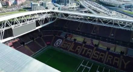 Galatasaray&rsquo;dan dudak u&ccedil;uklatan gelir!