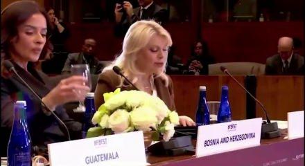 İsrail polisi, Netanyahu'nun eşinin dosyasının "sorgulanmadan" kapatılmasını tavsiye etti