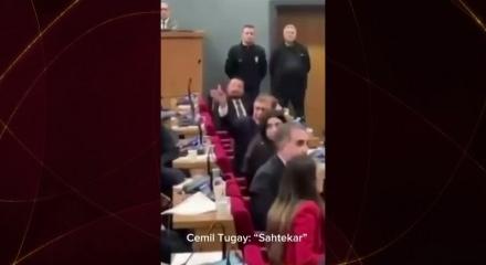  İzmir B&uuml;y&uuml;kşehir Belediye başkanı Tugaydan AK Partili kadın &uuml;yeye parmak sallayıp "sahtekar" dişye hakeret etti