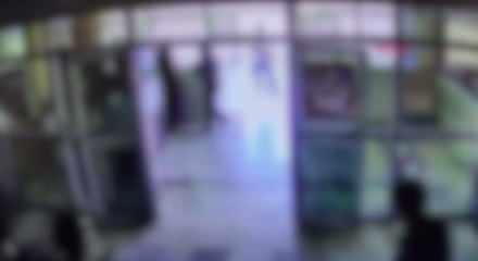 Şanlıurfa'da okula girip rastgele ateş a&ccedil;tı; o anlar g&uuml;venlik kamerasında