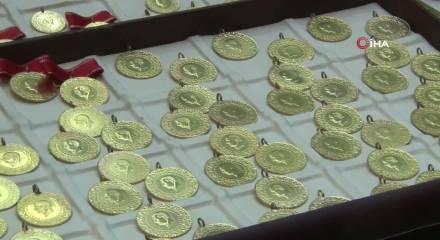 Trump&rsquo;tan "abluka" talimatı! Altın fiyatlarını tepetaklak etti