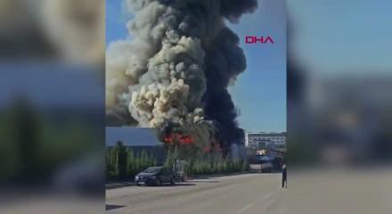 Ankara'nın Sincan il&ccedil;esinde, boya fabrikasında yangın