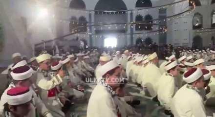 Başkan Erdoğan'dan hafızlık icazet merasiminde Kur'an tilaveti