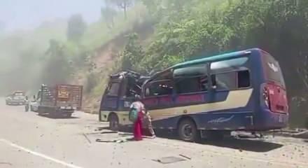 Kolombiya'da bombalı saldırıda 14 kişi &ouml;ld&uuml;, 38 kişi yaralandı