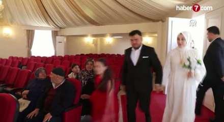 Gen&ccedil;lere 250 bin TL m&uuml;jdesi! 27 bin &ccedil;ift i&ccedil;in &ouml;demeler başladı