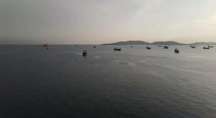 İran&rsquo;a ABD engeli: 37 gemi rotasını değiştirdi