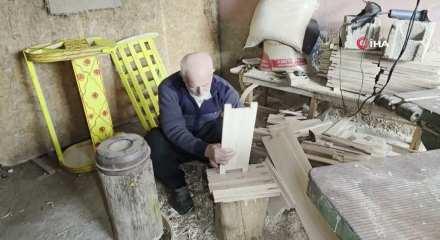 Mesleğine &ouml;mr&uuml;n&uuml; adayan tahta beşik ustası, sanatını yaşatacak &ccedil;ırak bulamadı