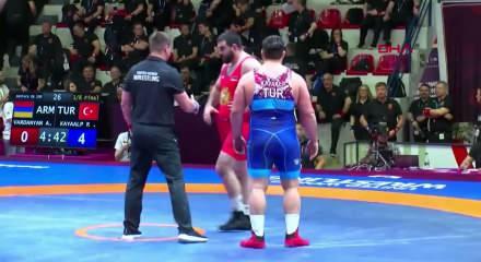 Rıza Kayaalp, Ermeni rakibini 78&rsquo;inci saniyede tuş etti