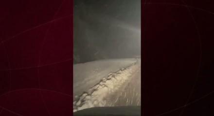 Nisan'da yoğun kar: K&ouml;se Dağı ge&ccedil;idi kapandı