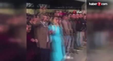 Vatandaş &ccedil;ileden &ccedil;ıktı: Metrob&uuml;s&uuml;n &ouml;n&uuml;n&uuml; kestiler!