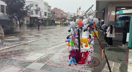 Yağış geri d&ouml;n&uuml;yor: 6 il i&ccedil;in sarı kodlu uyarı