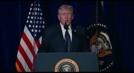 ABD başkanı Trump "İran &ccedil;&ouml;k&uuml;ş aşamasında" a&ccedil;ıklamasında bulundu