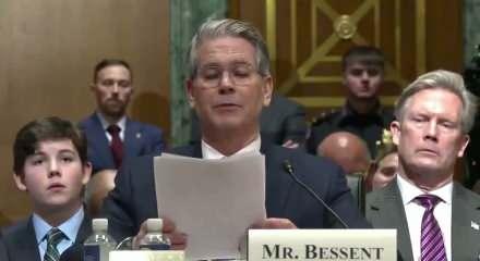 ABD Hazine Bakanı Bessent: ABD İranlı kuruluşlarla iş yapanlara karşı harekete ge&ccedil;mekten &ccedil;ekinmeyecektir.