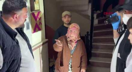 Avcılar'da '&ccedil;&ouml;p ev'in tahliyesi yeniden başladı, ev sahibi ile komşular tartıştı