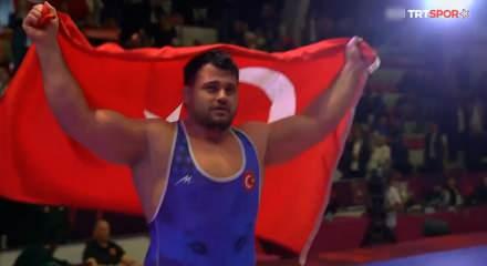 Avrupa'da destan yazdı! T&uuml;rk milletinin onur nişanesi Rıza Kayaalp'ten ders niteliğinde a&ccedil;ıklamalar