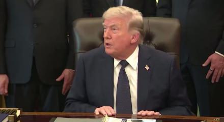 Donald Trump: Abluka, bombalamadan daha etkili