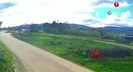 Kastamonu'da Tofaş'ın ikiye b&ouml;l&uuml;nd&uuml;ğ&uuml; feci kazanın g&ouml;r&uuml;nt&uuml;leri ortaya &ccedil;ıktı