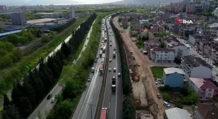 Kocaeli TEM'de 6 tır birbirine girdi: Ankara y&ouml;n&uuml; trafiğe kapandı