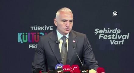 Kurban Bayramı tatili 9 g&uuml;n iyi olur diyen Bakanı Mehmet Nuri Ersoy kabineyi işaret etti