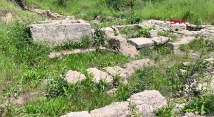 Villa inşaatı izni verilen 2,5 d&ouml;n&uuml;ml&uuml;k alanda 8 Roma mezarı &ccedil;ıktı; 1&rsquo;inci Derece Sit Alanı ilan edildi