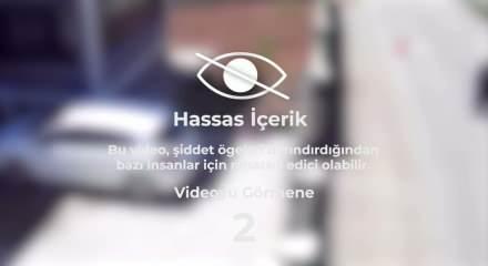 Kahramanmaraş'ta hafif ticari aracın yayaya &ccedil;arptığı kaza g&uuml;venlik kamerasında