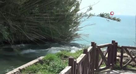 Antalya'da 40 metrelik falezlerden d&uuml;şen ABD uyruklu turist hayatını kaybetti
