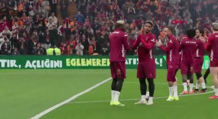 Galatasaray'da yaprak d&ouml;k&uuml;m&uuml; başlıyor: İskelet sil baştan!