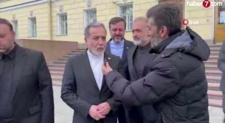 İran dışişleri Bakanı Arak&ccedil;i ABD'ye "&ccedil;&ouml;z&uuml;m"eleştirisinde bulundu
