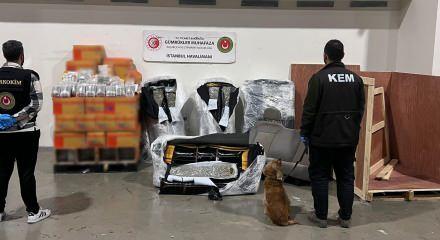 İstanbul Havalimanı ve 4 g&uuml;mr&uuml;k kapısına operasyon!