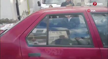 K&ouml;y yolunda şaşırtan g&ouml;r&uuml;nt&uuml;: Hint Şebeği yakalandı