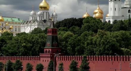 Rusya&rsquo;dan ayrılıp ABD&rsquo;ye sığındı: Putin cephesinde tartışma yarattı
