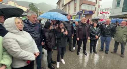 Zihinsel engelli kızına istismar iddiasıyla şikayet i&ccedil;in gittiği polis merkezinde fenalaşan anne &ouml;ld&uuml; 