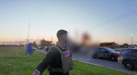 ABD'de provokasyon: Kur'an-ı Kerim'i ateşe verip tekmelemeye &ccedil;alıştı