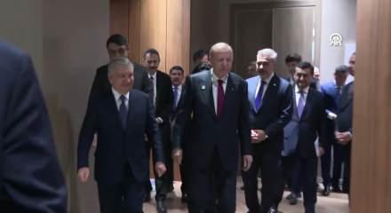 Cumhurbaşkanı Recep Tayyip Erdoğan, Mirziyoyev ile g&ouml;r&uuml;şt&uuml;!