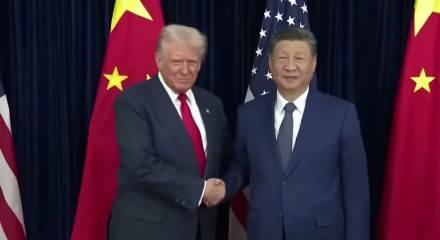 Donald Trump &Ccedil;in'e gidiyor! D&uuml;nyanın g&ouml;z&uuml; Trump - Şi zirvesinde....