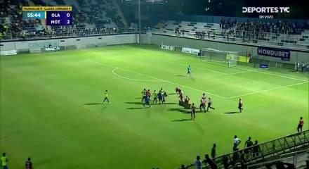 Honduras Ligi'nde feci sakatlık sonrası sahadaki herkes g&ouml;zyaşlarına boğuldu
