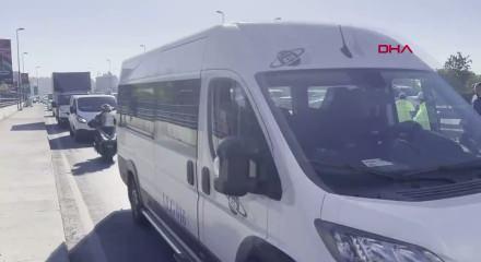 İstanbul D-100&rsquo;de kaza: Trafik durma noktasına geldi
