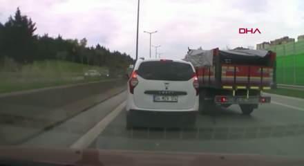 Kartal'da trafikte tartıştığı s&uuml;r&uuml;c&uuml;ye saldıran kamyon şof&ouml;r&uuml;ne 180 bin lira ceza kesildi