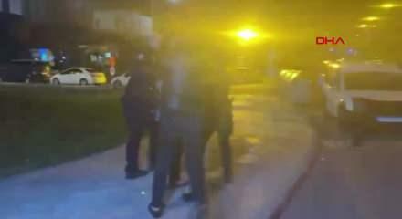 M&uuml;dahale ettikleri kadının &ccedil;ocukları tarafından rehin tutulan sağlık g&ouml;revlilerini polis kurtardı