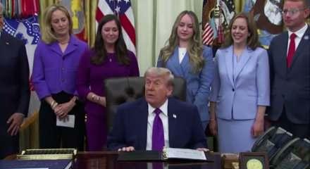 Trump'ın g&uuml;ndeminde askeri harekat var