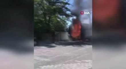 Viranşehir&rsquo;de t&uuml;rbe ziyareti sırasında otob&uuml;s yangını