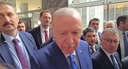 Cumhurbaşkanı Recep Tayyip Erdoğan'dan Bayram sorusuna esprili cevap
