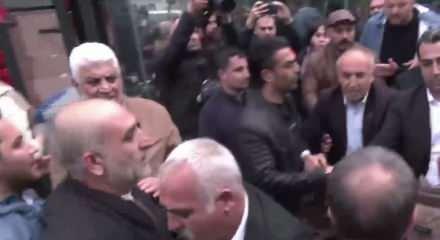 CHP'de Kılı&ccedil;daroğlu ile &Ouml;zg&uuml;r &Ouml;zel arasında ihra&ccedil; restleşmesi