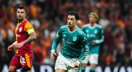"Daha &ouml;nce b&ouml;yle bir yerde oynamadım" Liverpool'un yıldızından &ccedil;arpıcı Galatasaray itirafı